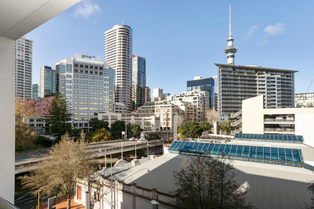 Cbd Viaduct Harbour Resort Auckland Room photo